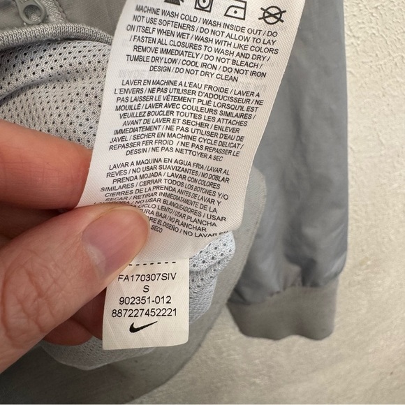 Nike Sportswear GXl Windrunner Full Zip Jacket Big Swoosh 902351-012 Size Small - Picture 7 of 11